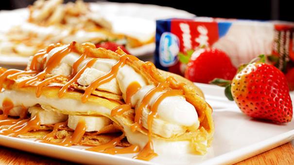 Crepes con Arequipe y Crema