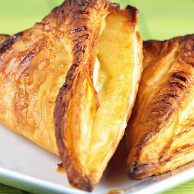 receta Pasteles de hojaldre rellenos de manzana