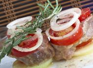 Ensalada de tomate con bonito marinado